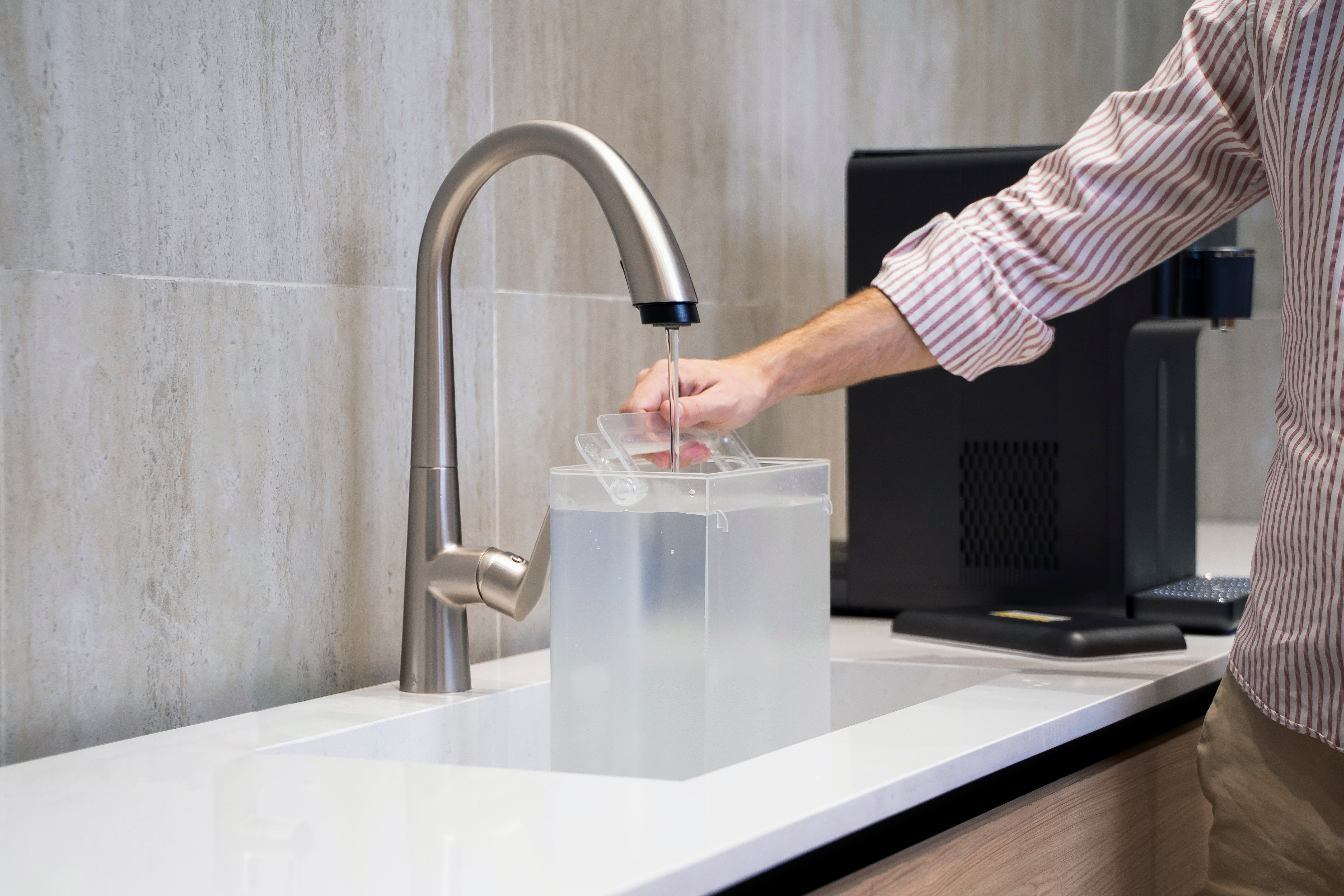 ALX2 - Purificador De Ósmosis Inversa Con Alcalinización + ALXfizz - Gasificador de Agua + Tarjeta de Regalo