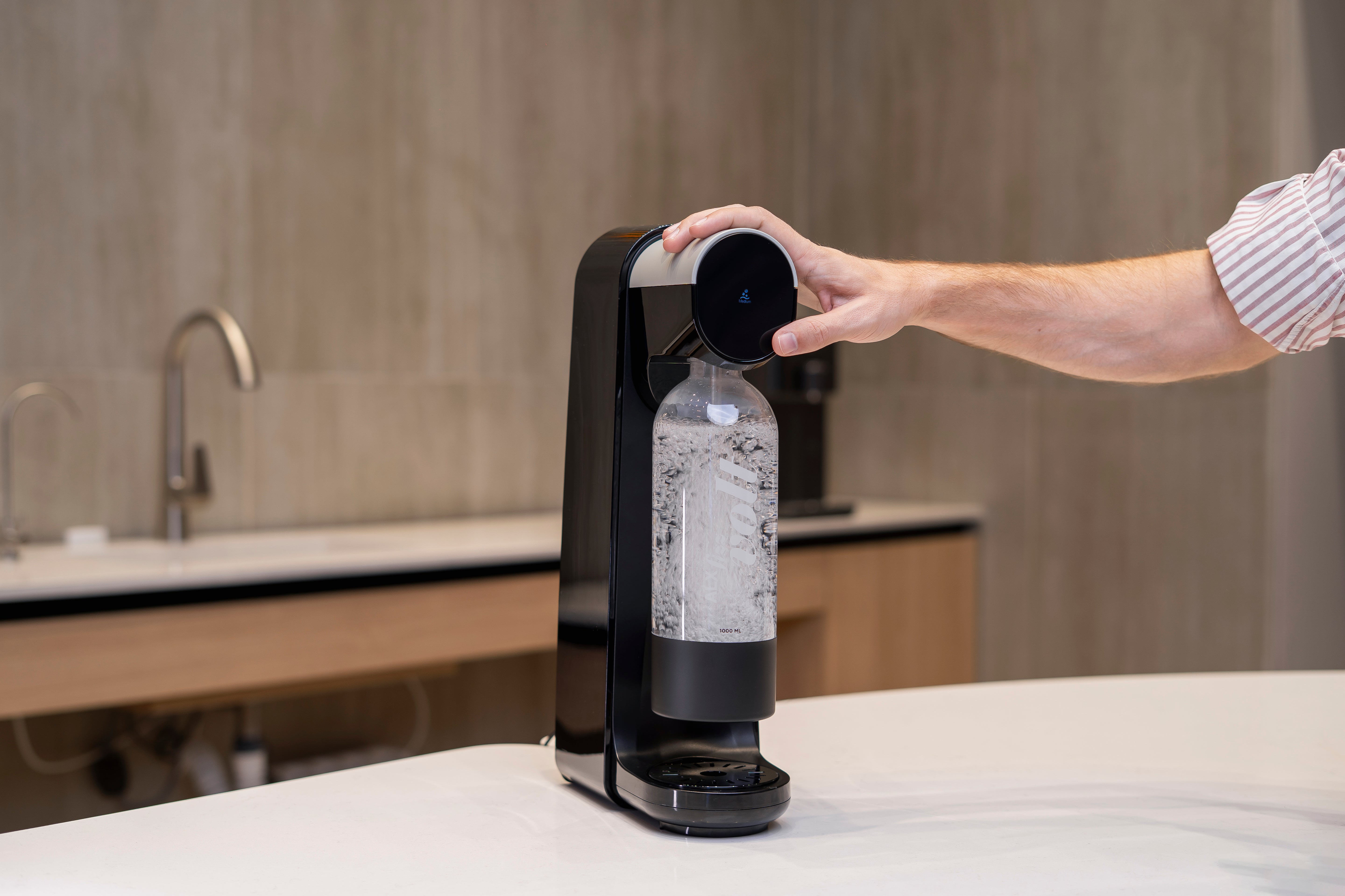 ALXfizz Volt - Gasificador De Agua Eléctrico + 1 Cilindro de CO₂ Adicional